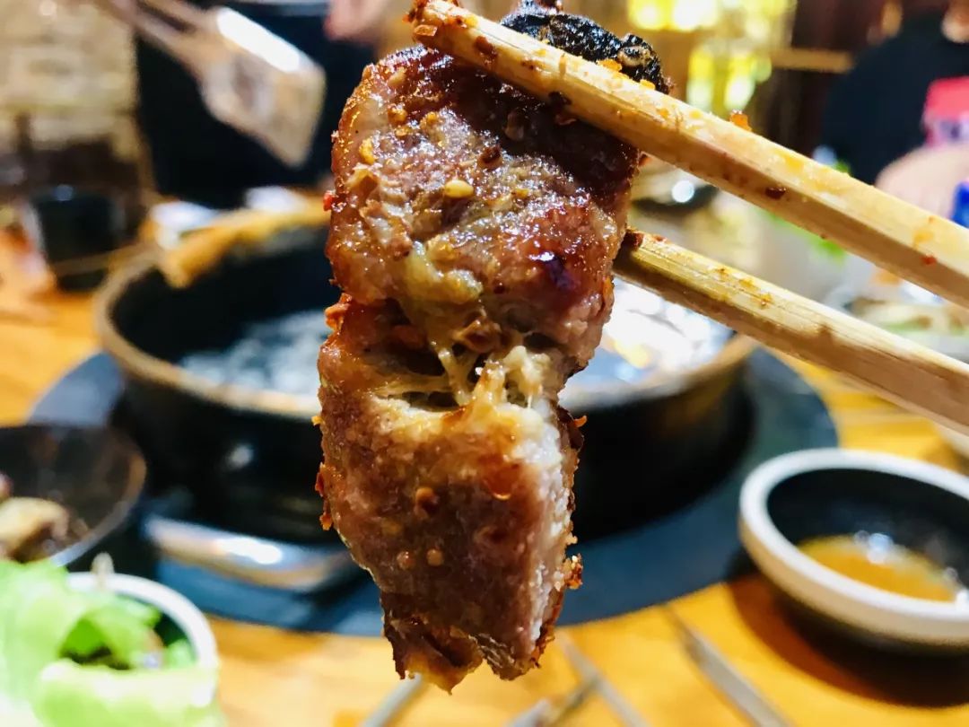 太原超好吃的火盆烤肉!去梁山体验一把大口吃肉大口喝酒的感觉!