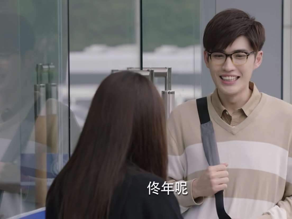 郑辉,第一个爱上同年的人一个"亲爱的,亲爱的"让成千上万的女孩开始了