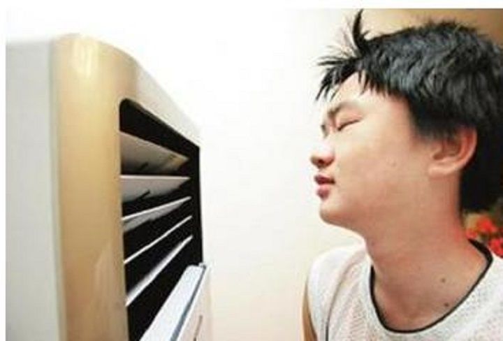                     忠告：三伏天来袭，这4件事也别轻易对宝宝做，不是闹着玩的