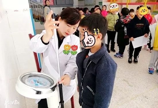                     家长注意！孩子出现这些怪异举动千万别掉以轻心，抓紧做个筛查吧！
