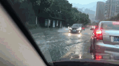 湿气流和切变线共同影响 明天(8月1日)白天到夜间 济南有中雨局部大雨