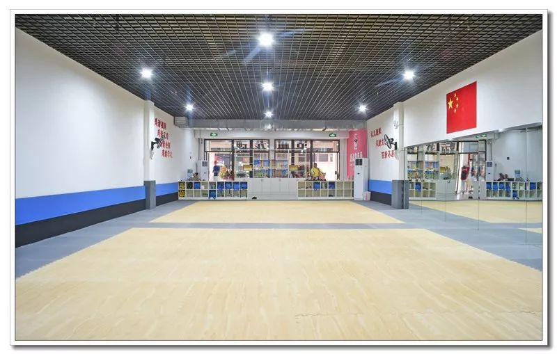泸州龙魂跆拳道 一家专业的跆拳道训练机构 拥有宽敞安全的训练场地