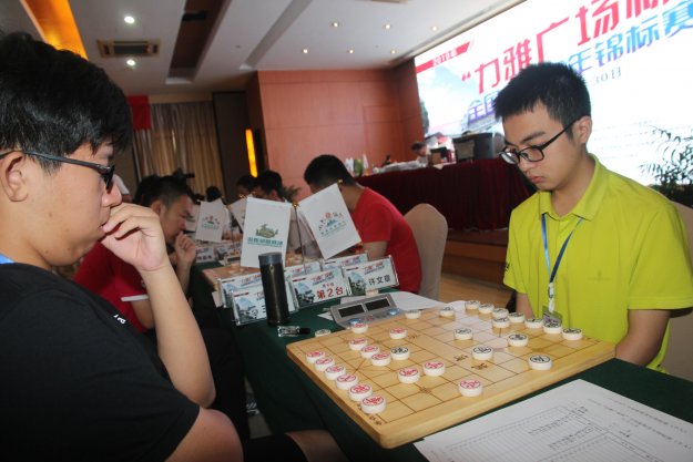 中国象棋:象棋青年锦标赛申嘉伟邵雨洁分获男女组冠军