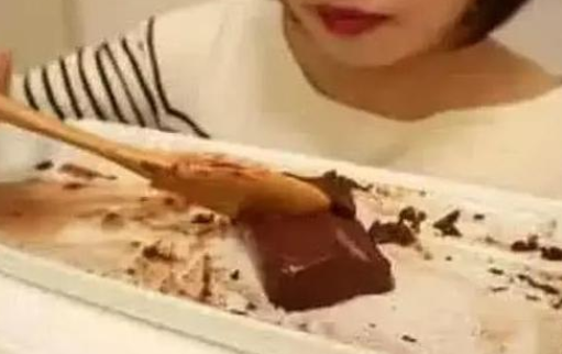 多少斤才能切胃减肥 d4924c1c69274babab863c9320d85931.png