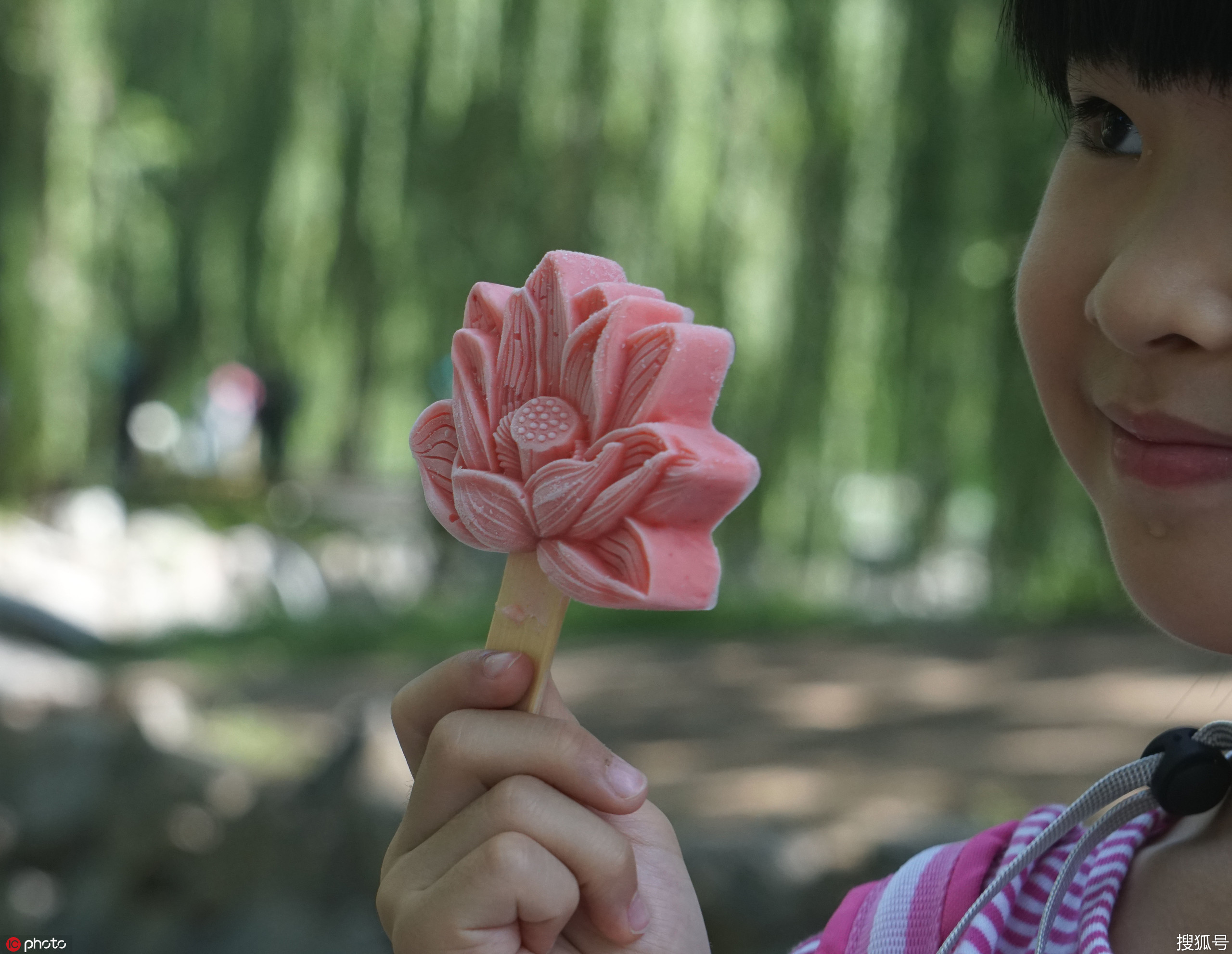 北京圆明园首次推出荷花冰淇淋 神仙颜值