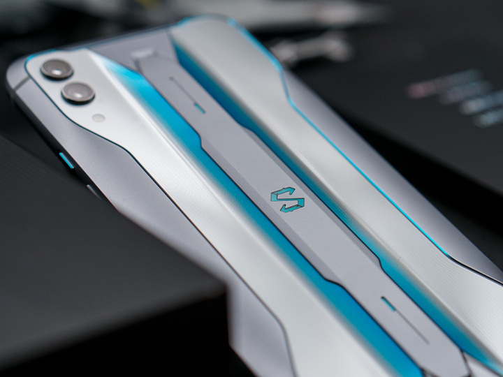 黑鲨游戏手机2 Pro体验:感受855 Plus的强悍