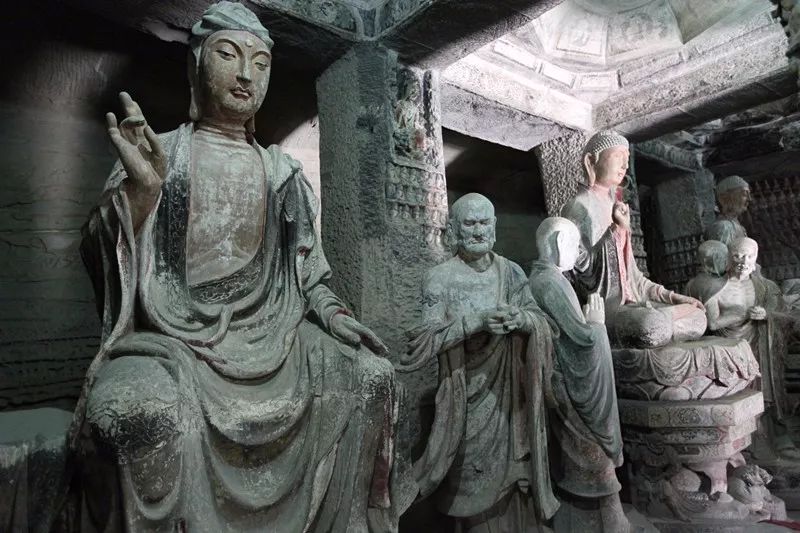 中国最美大雄宝殿——子长钟山石窟