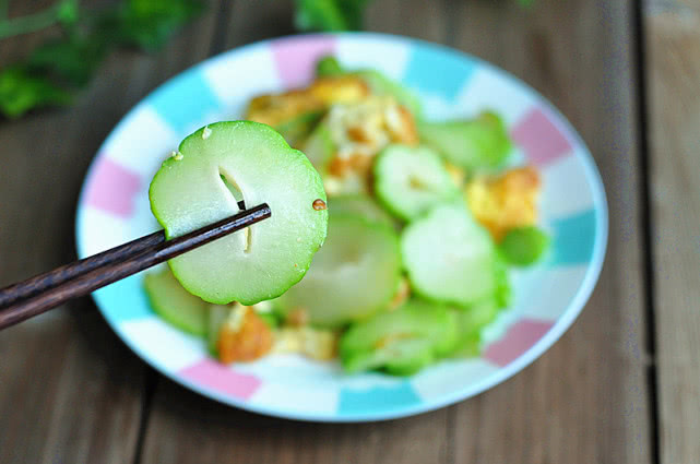 八个月宝宝可以吃牛油果吗怎么吃 efecfce2b6124b258c252f4b08375f0f.jpeg