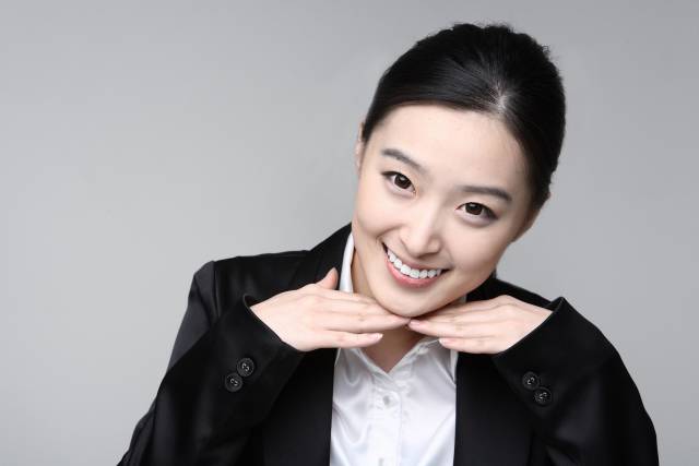 职场新鲜人生存公式让最美笑容成为你的第一张名片