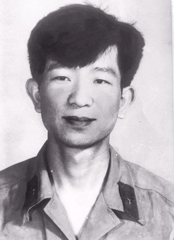 永远怀念为祖国牺牲的英雄烈士——写在人民解放军建军92周年之时 钱柜娱乐777登录
