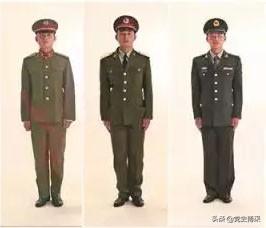 一张张照片带我们了解建军92年来军服和军帽的演变
