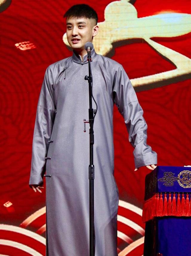 郭德纲徒弟高调退社,直言挣钱养家不易,暗示德云社工资不高 大发888在线娱乐