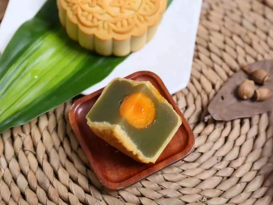 蛋黄金翡翠月饼*1