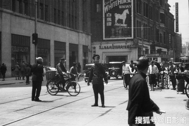 上海街景1934年，竣工前的百老汇