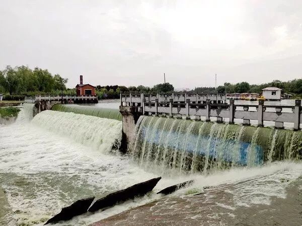 【1024围观】真壮观!实拍暴雨过后驻马店练江河泄洪场面! 澳门赌博游戏平台