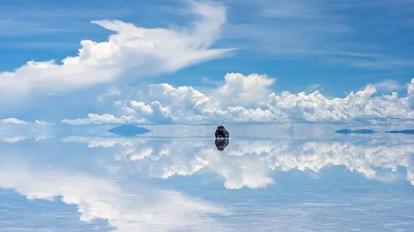 天空发出巨大响声是怎么回事 5648ee9165e54aad82a0b692822103c9.jpeg