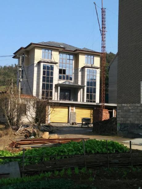 浙江农村四层别墅施工实拍,4个月建主体花费35万