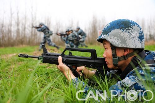 战斗中国空降兵