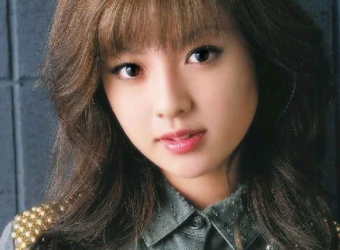 豪门梦恐破碎,女星被曝因夜生活混乱与百亿富