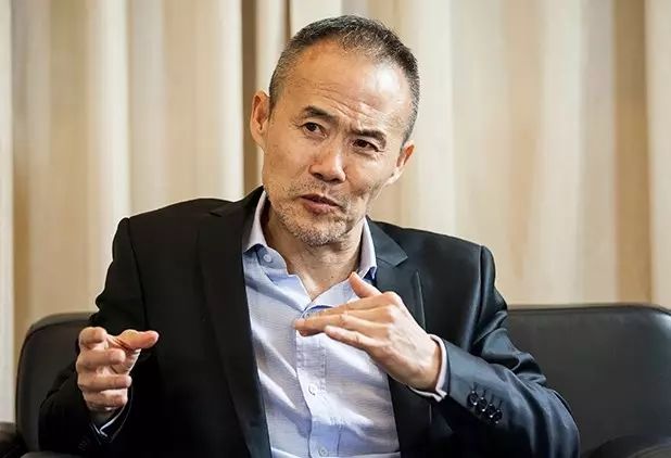 任正非、王健林、王石、柳传志,你们穿军装的样子,酷毙了!