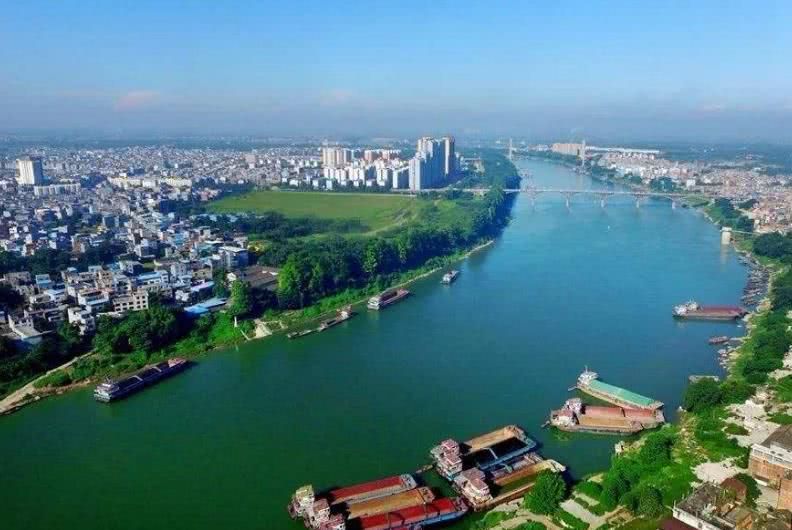 广西最大的内河港口城市贵港,腹地有广西最大平原,发展潜力大