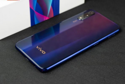 即使要比拼性能参数,vivo z5 也没有需要担心的地方.