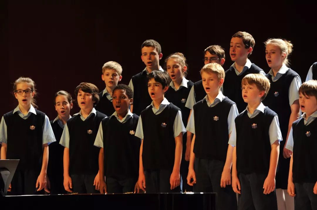 圣马可室内童声合唱团:用悠扬的童声揭开放牛