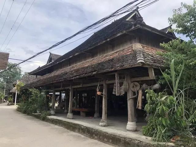 我以为城市父母够焦虑,去了偏远山区才发现那里父母要操心千万倍 99真钱捕鱼