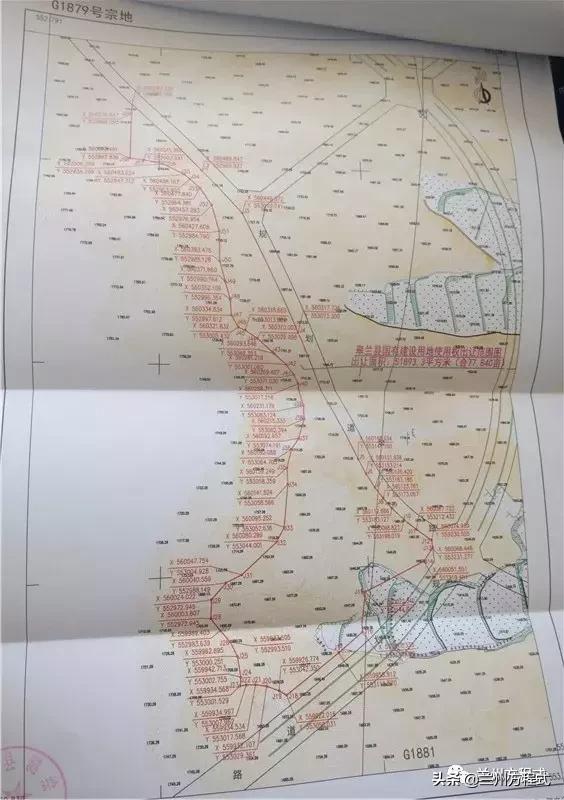 g1880宗地位置为忠和镇水源村,东,南均以规划道路为界,西,北均以实际