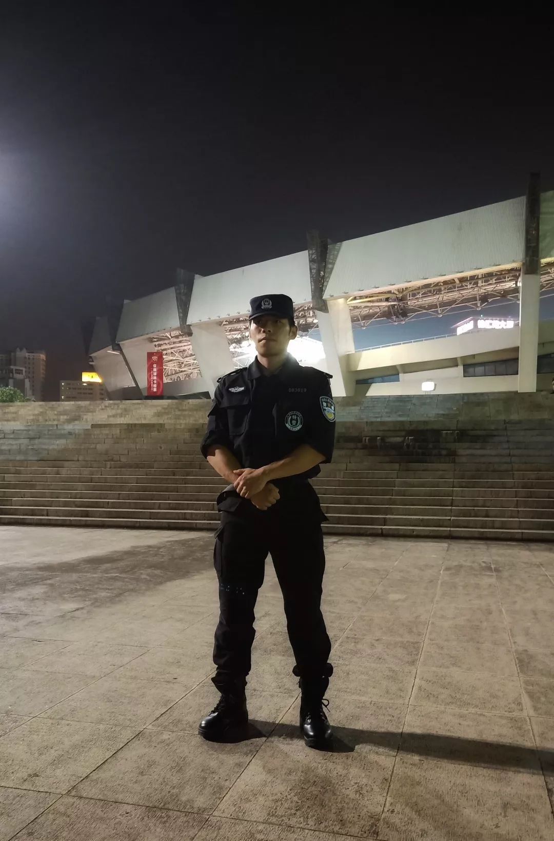上海消防总队宝山支队顾村中队 现上海公安学院特警学警 从军装到警服