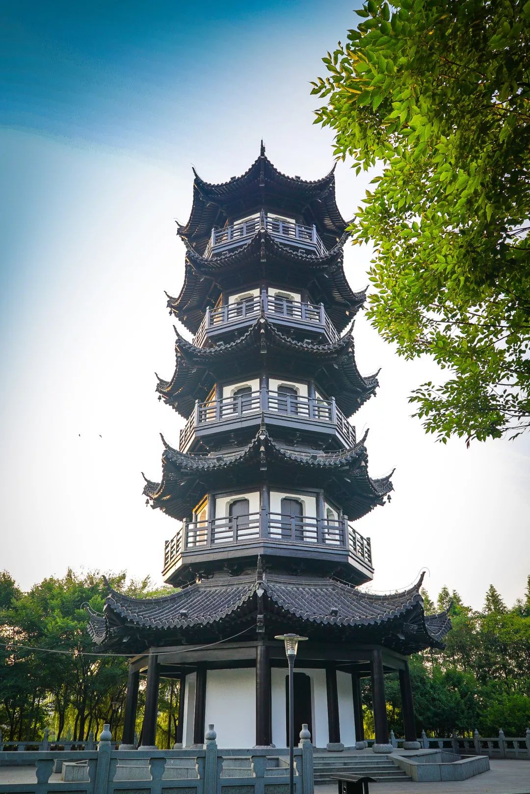 一个鹤字立在水上看图猜成语_看图猜成语(3)