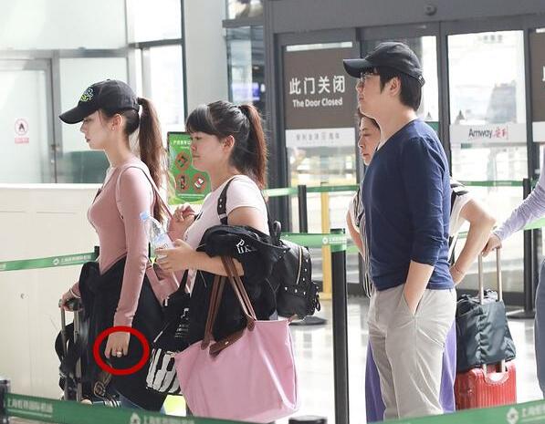 郎朗回应没帮老婆拿行李:我以后得多帮她提些 凯时娱乐官方网站网址