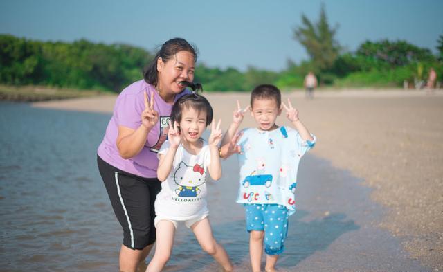                     面对''热情''的夏天，学会以下七招，宝宝无忧过苦夏