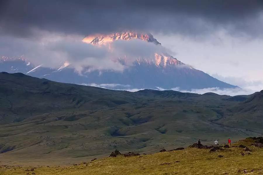 国际旅游摄影网推荐堪察加托尔巴奇克火山群库页湖旅游摄影