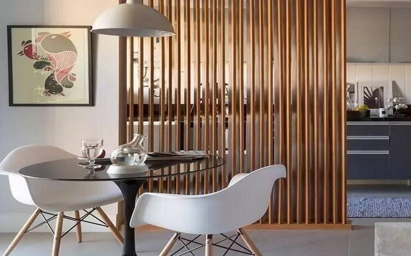 木格栅·装饰 格栅作为一种墙面装饰,非常适合高而阔朗的空间,比如