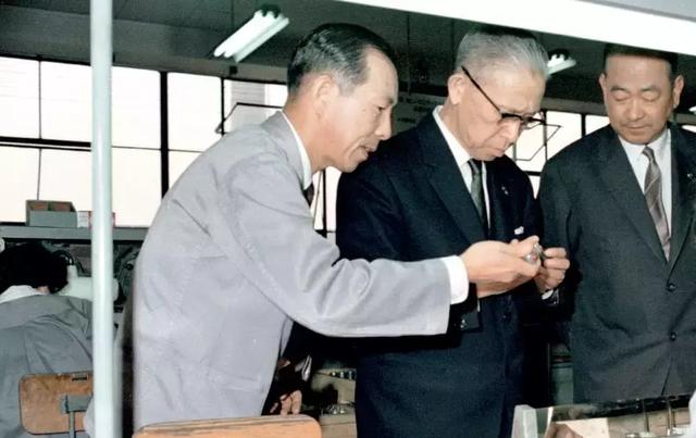 松下幸之助:提高执行力,中层先得从乘客变司机