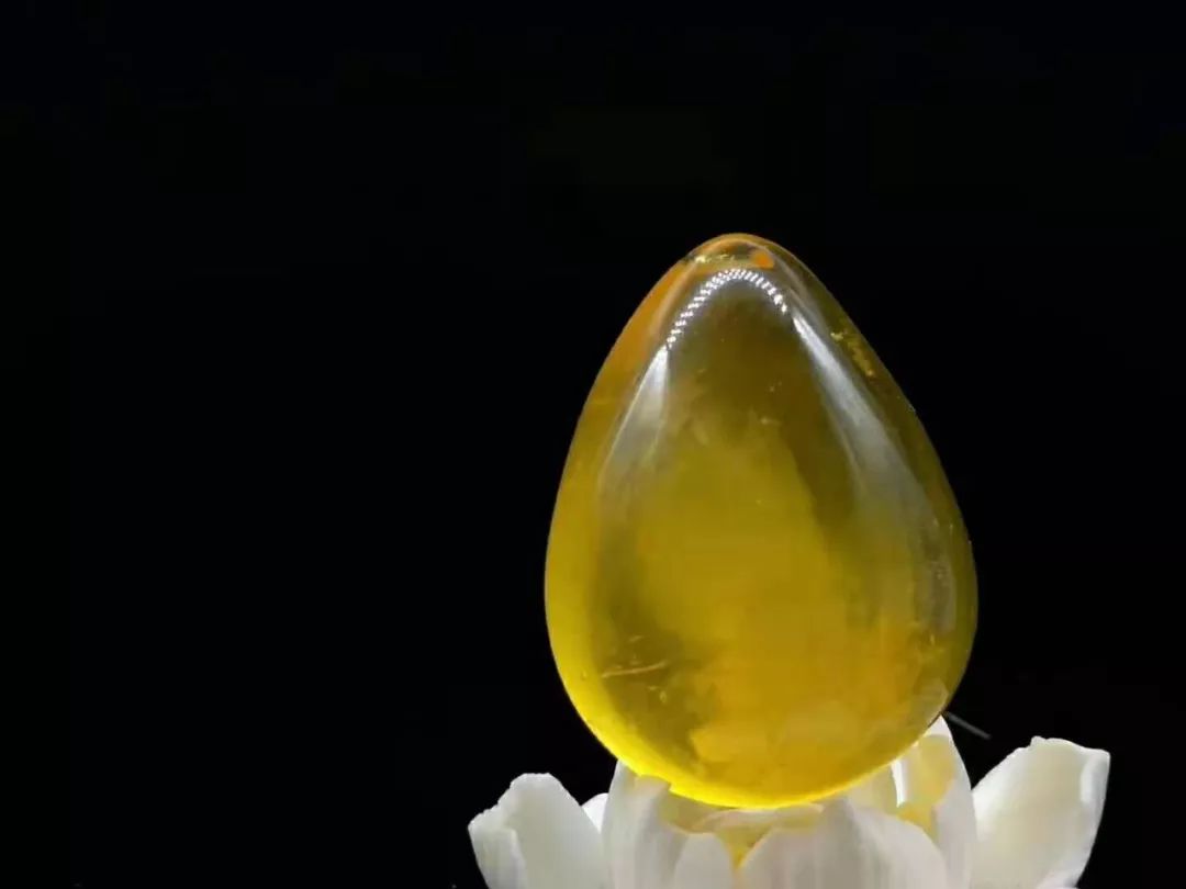 石木藏品琥珀和松香是不是一回事