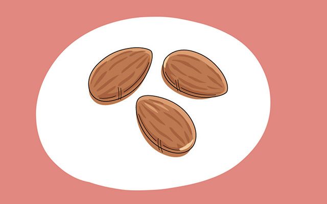                    原创            孩子一天要吃几顿，才能补充足够的营养，答案可不是三顿
