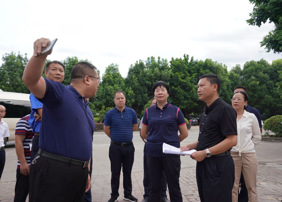 龙南开启一键美颜模式全员上阵不留死角