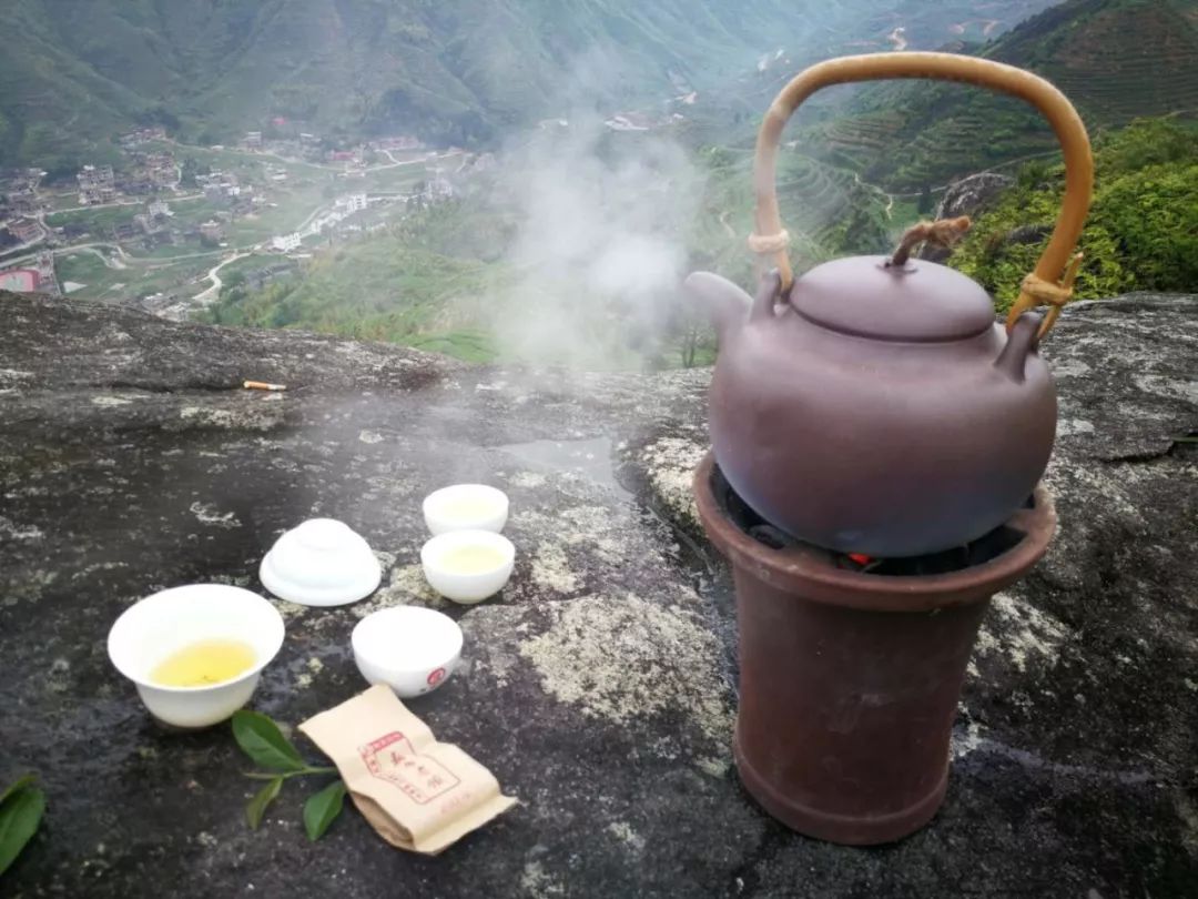 喝茶,是几千年来的传统饮食文化.