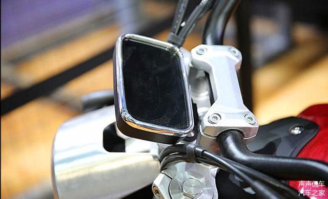 什么是单摇臂双摇臂 8c3f6e91f3a24a519d09de0341855639.jpeg