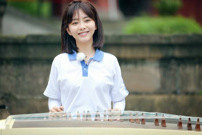 谭松韵鼻子怎么回事?还撞脸李易峰!