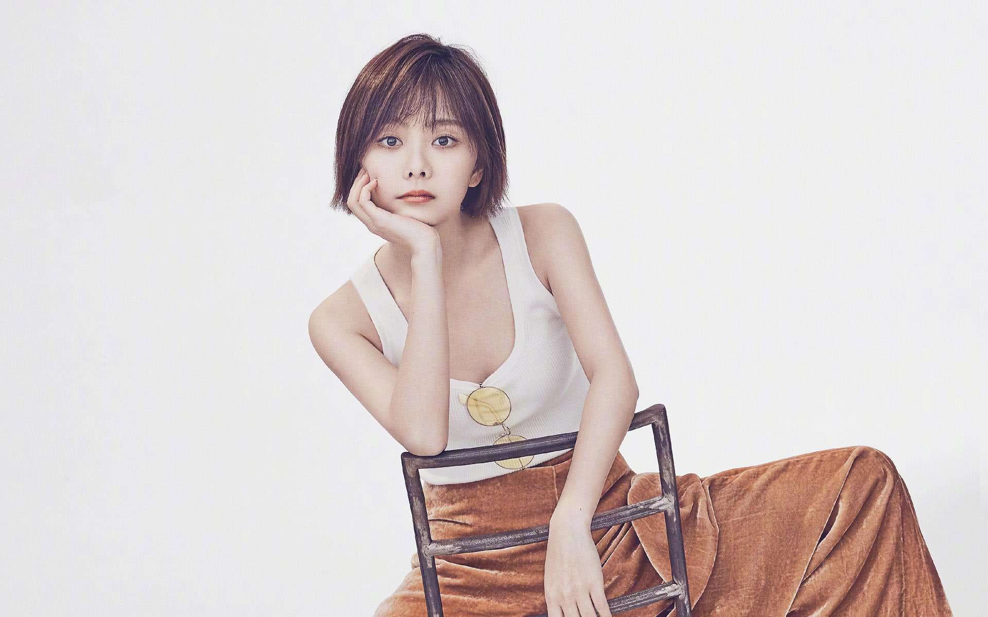 谭松韵鼻子怎么回事?还撞脸李易峰!