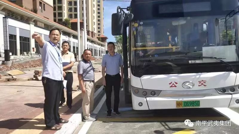 建阳公交对云谷小区拟开通公交线路进行安全查勘