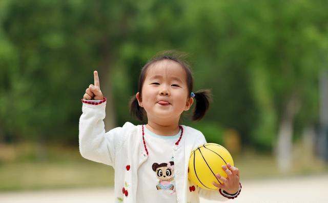                     面对''热情''的夏天，学会以下七招，宝宝无忧过苦夏