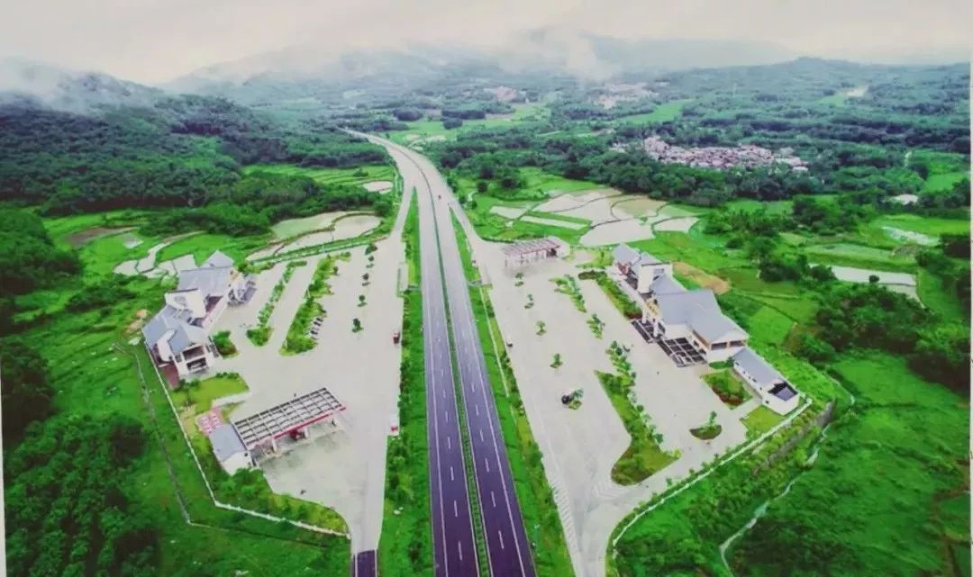 05亿元,起于钦州浦北县,接在建大塘至浦北高速公路,途玉林市博白县