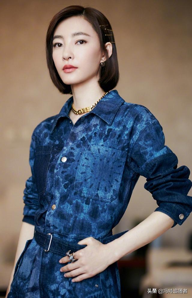 "素颜女神"王丽坤唯美写真,完美身材,清新气质令人着迷