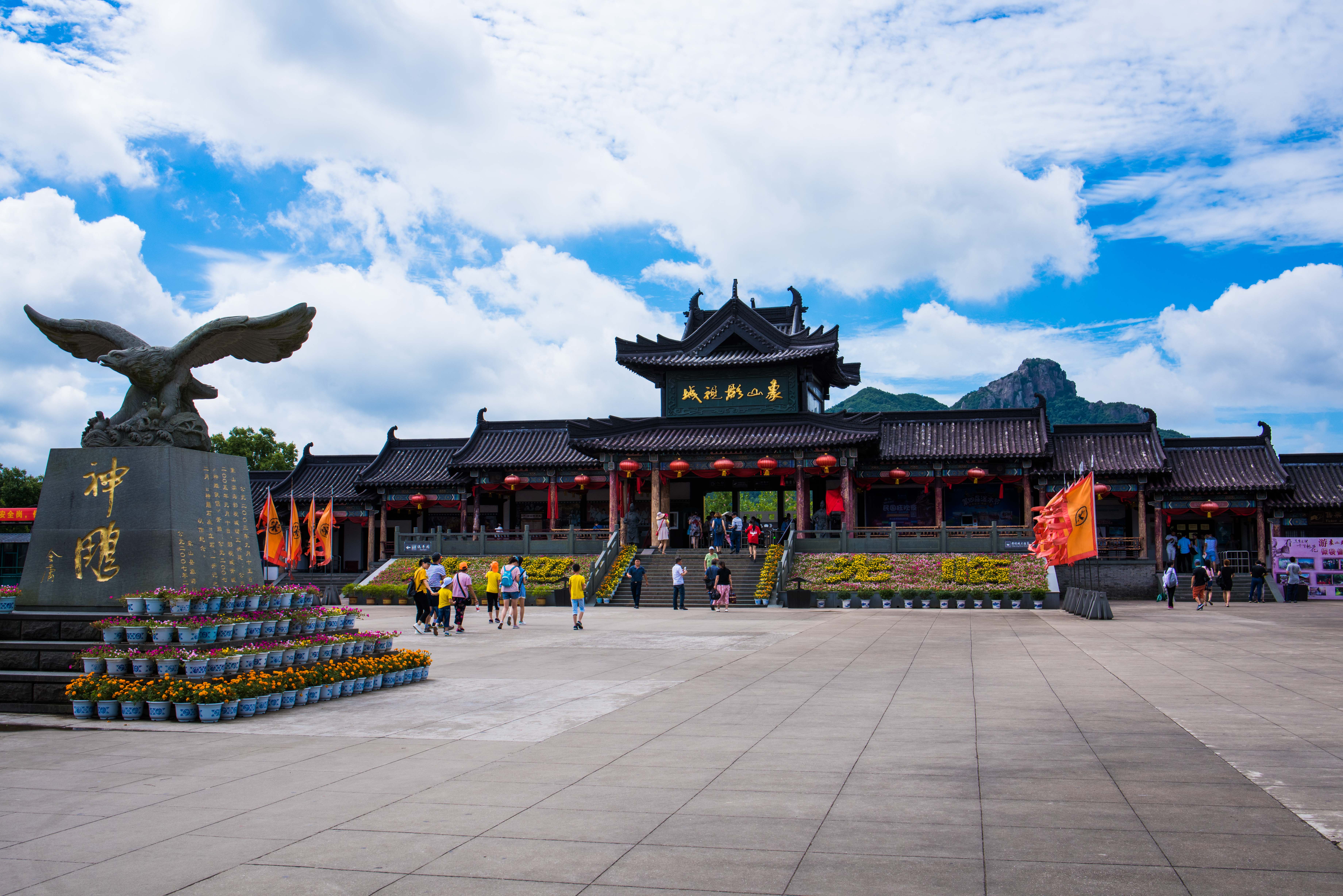 原创 中国单体建筑最大的影视城就位于浙江宁波,数千名导演明星都来过