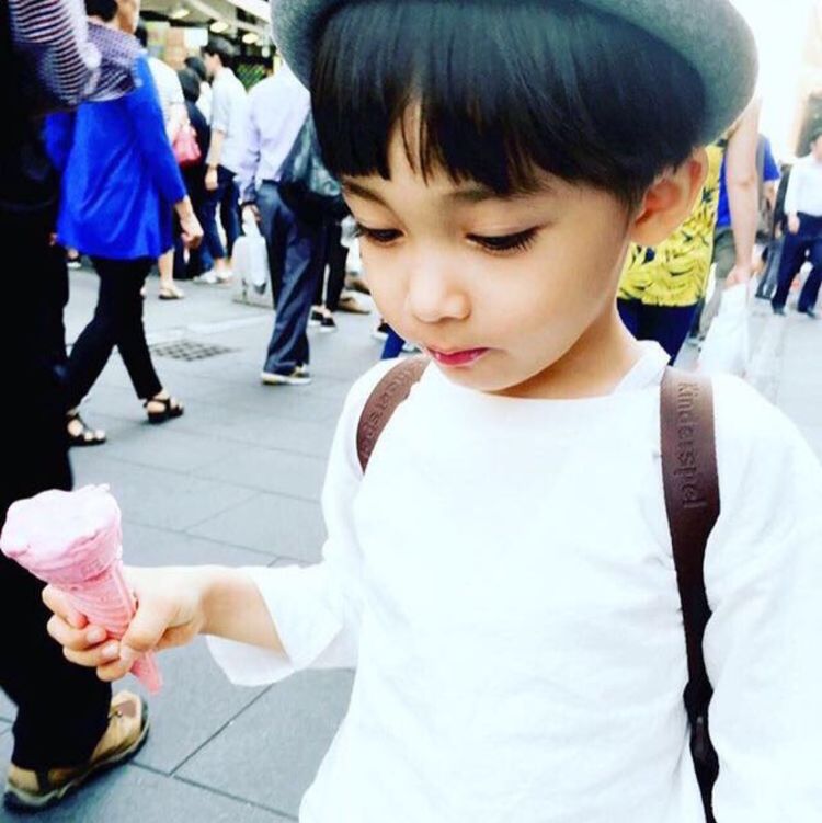                     原创            宝宝有4种表现，可能过度喂养了，宝妈注意，别伤害宝宝的身体
