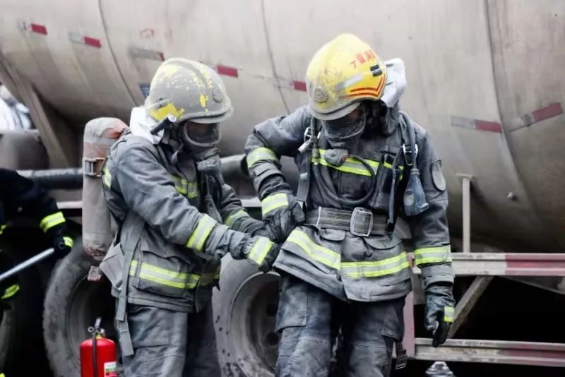 消防员怎样长期干下去 14307d04f1e14f1da75ecaf50012d795.jpeg